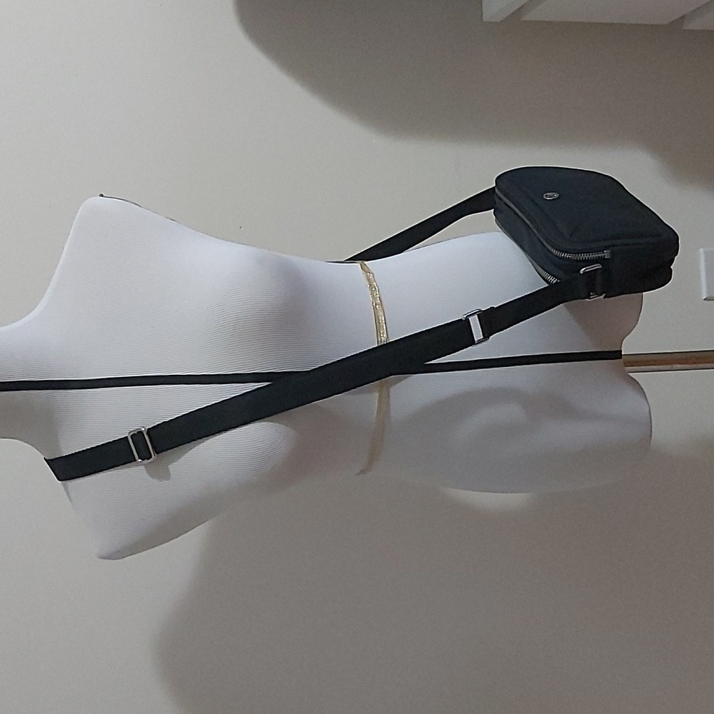 Lululemon camera bag